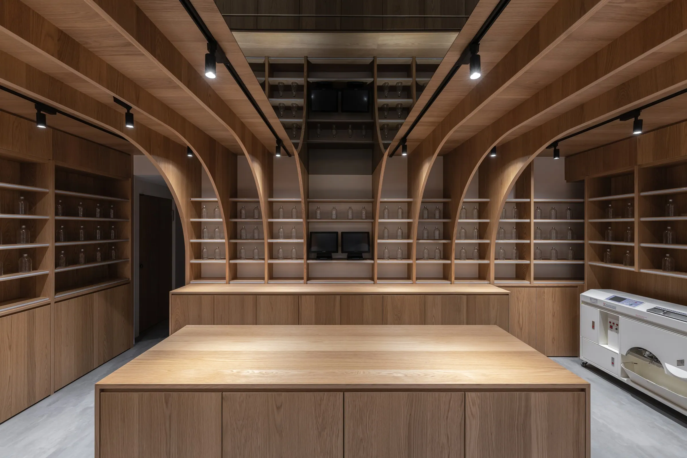 Cha-Mi Chinese Medicine — Commercial & Public · Taipei
