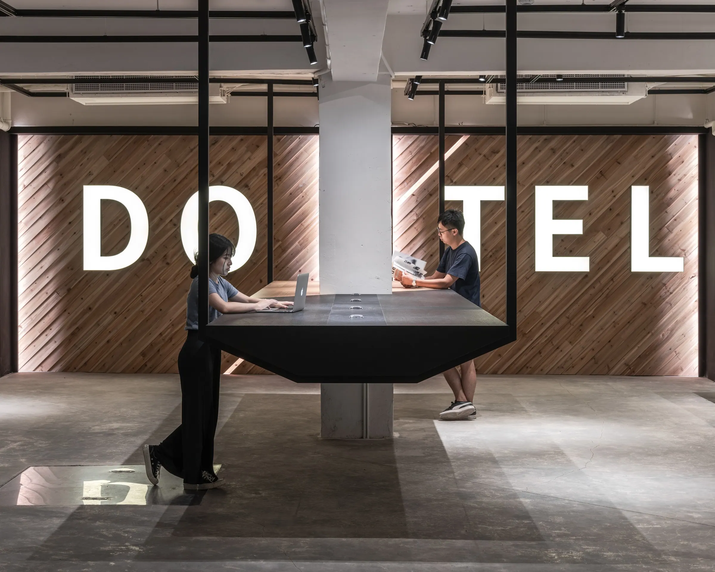 DOTEL — Commercial & Public 商業與公共空間 · 台北 · 2020